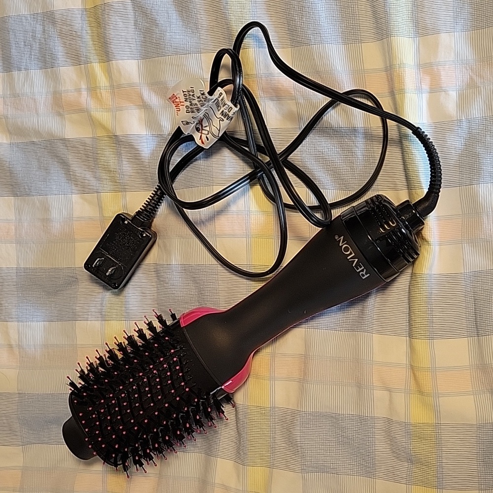 Revlon One Step Volumizer Hairdryer